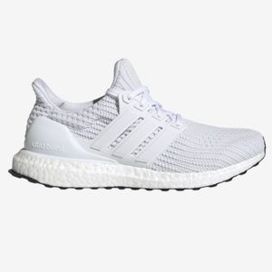 Woman Adidas Ultraboost DNA Sneaker
